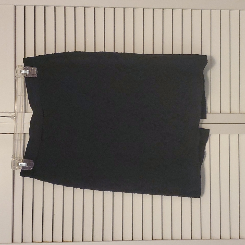Ann Taylor pencil skirt, Navy blue, Lace, Size 2.